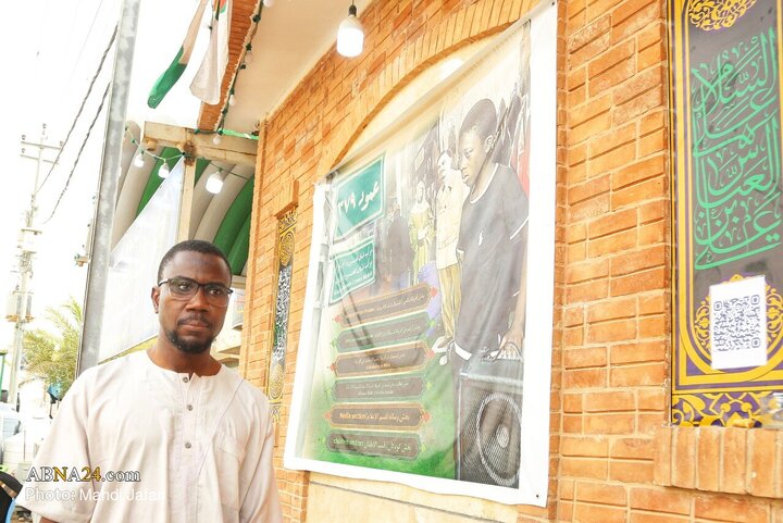 تقرير مصور/ عبير القارة السمراء في درب العشق؛ موكب عشّاق الحسين (ع) يستقبل زوّار الأربعين عند العمود ٣٧٩