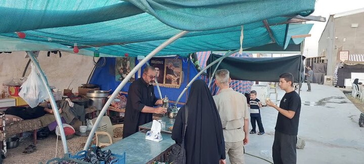 Tuzhurmatu Şehride Erbain Ziyaretçileri İçin Hizmet Veren Çadırlardan Bir Tanesinden Resim Kareleri