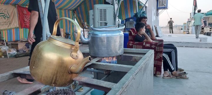 Tuzhurmatu Şehride Erbain Ziyaretçileri İçin Hizmet Veren Çadırlardan Bir Tanesinden Resim Kareleri
