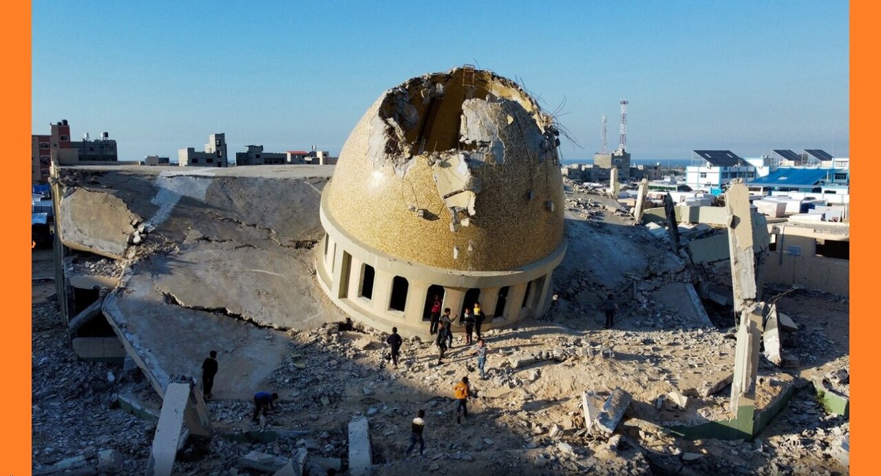 Видео | Фашистский израильский режим разбомбил очередную мечеть в Газе