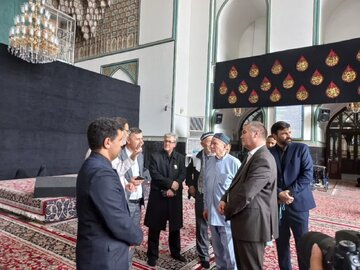 بازدید رئیس مرکز تمدن اسلامی ازبکستان از جاذبه‌های تاریخی و فرهنگی حرم رضوی + تصاویر