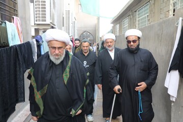 گزارش تصویری | حضور آیت‌الله رمضانی در موکب شیعیان لبنان در طریق الحسین