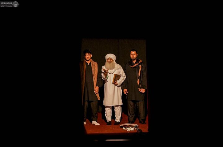 تقرير مصور/ العتبة العلوية المقدسة تختتم فعاليات العرض المسرحي "عندما بكت الملائكة"