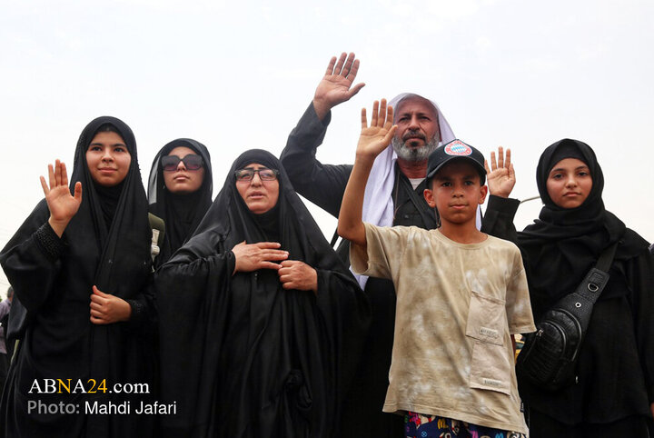 گزارش تصویری | عمود ۱۴۰۷ ؛ نخستین سلام زائران اربعین به باب الحوائج، قمر بنی هاشم