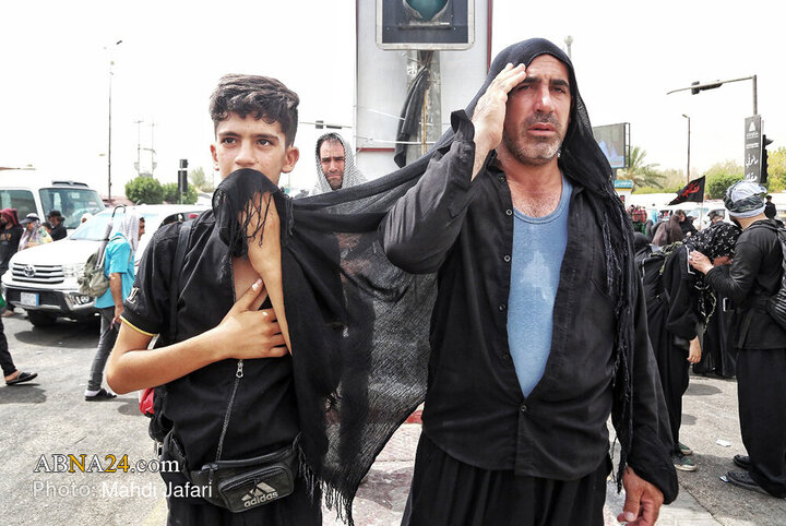 عمود ۱۴۰۷ ؛ نخستین سلام زائران اربعین به باب الحوائج، قمر بنی هاشم