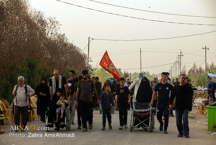 پیاده روی زائران اربعین از مسیر طریق العلما