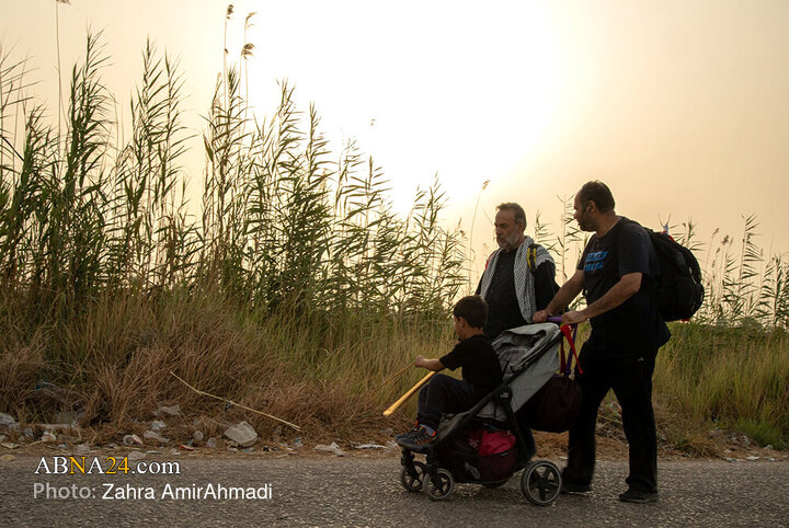 پیاده روی زائران اربعین از مسیر طریق العلما