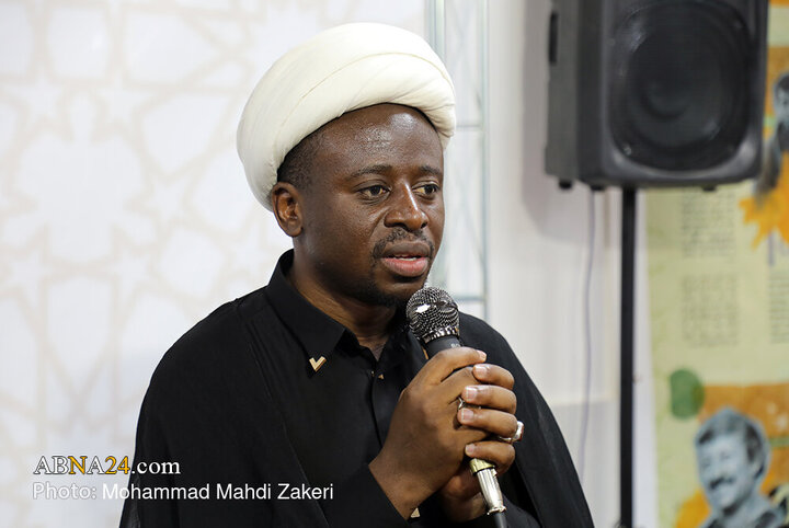 بازدید دبیرکل از موکب عشاق الحسین آفریقایی ها در مسیر نجف به کربلا