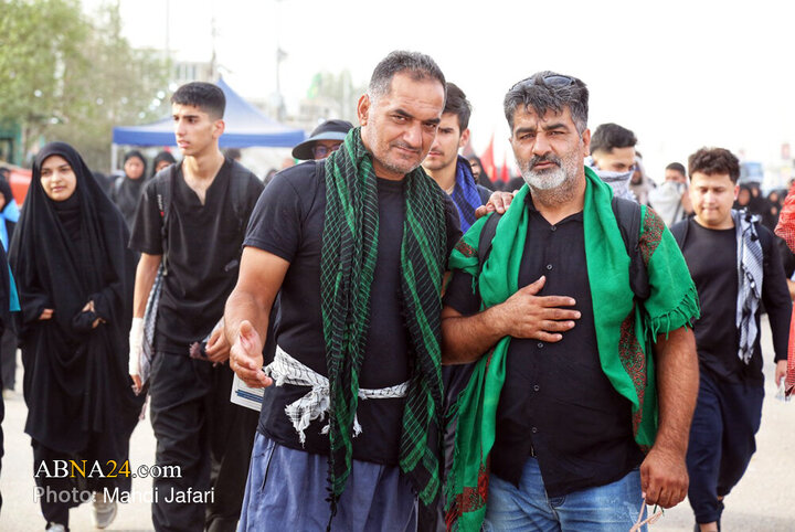 کاروان ملت‌ها در مسیر عشق حسینی