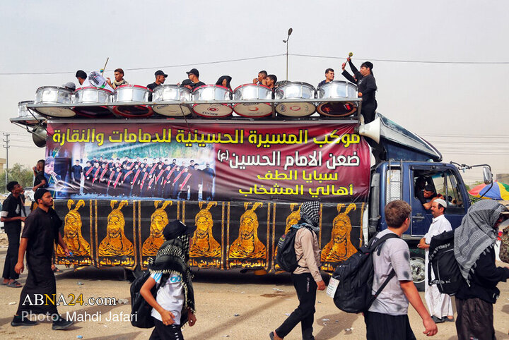 کاروان ملت‌ها در مسیر عشق حسینی