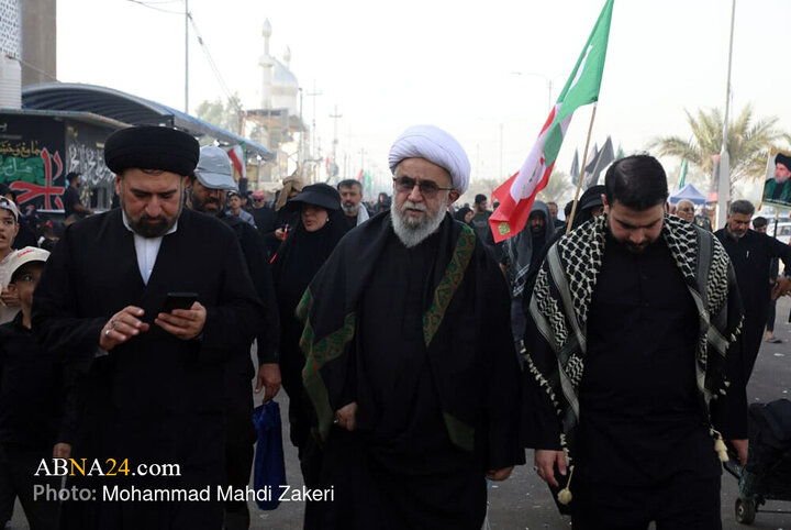 حضور دبیرکل مجمع جهانی اهل بیت(ع) در مسیر پیاده روی اربعین