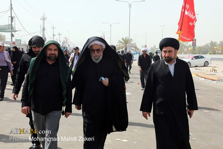 حضور دبیرکل مجمع جهانی اهل بیت(ع) در مسیر پیاده روی اربعین