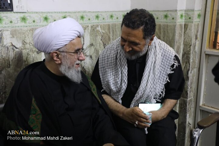 گزارش تصویری | حضور دبیرکل آیت‌الله رمضانی در جمع  زائرین اربعین حسینی در دانشگاه ‌اهل‌بیت(ع) کربلای معلی