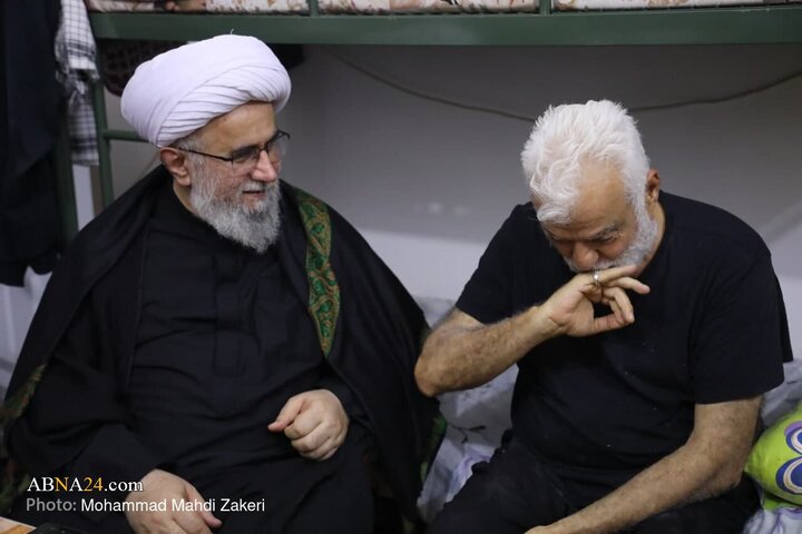 گزارش تصویری | حضور آیت‌الله رمضانی در موکب شیعیان لبنان در طریق الحسین