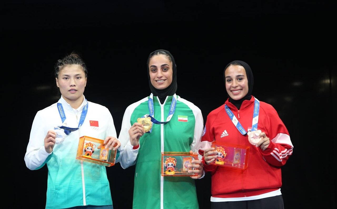 ویدیو | سلام نظامی دختر طلایی ووشو ایران  