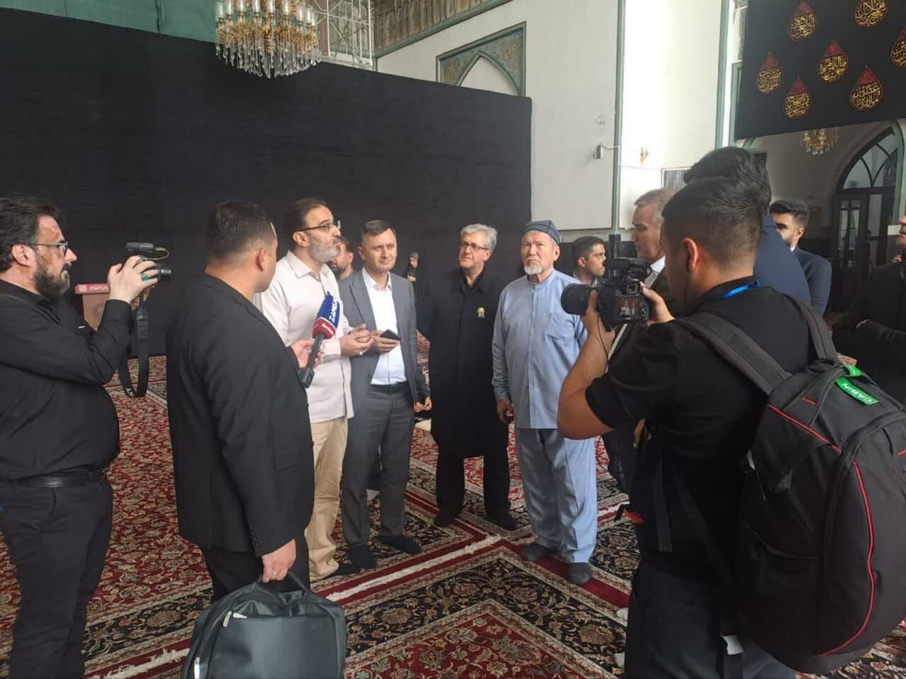 بازدید رئیس مرکز تمدن اسلامی ازبکستان از جاذبه‌های تاریخی و فرهنگی حرم رضوی