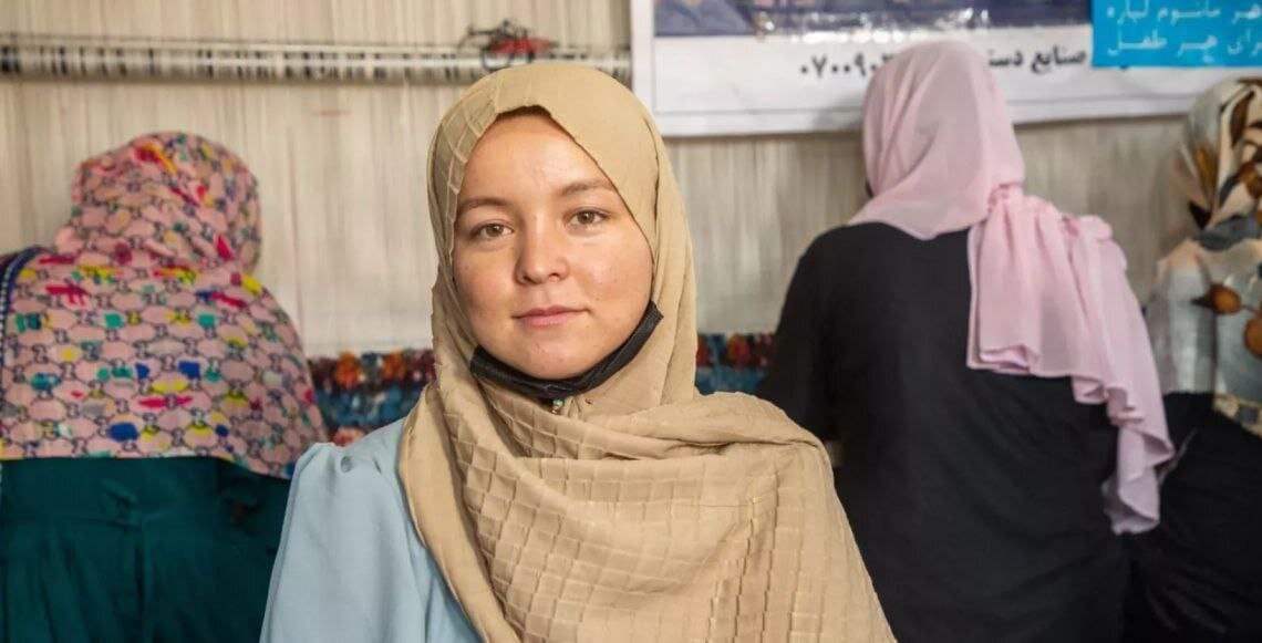 یونیسف برای ۲۰۰ دختر هراتی در افغانستان کلاس‌های آموزش خیاطی فراهم کرد