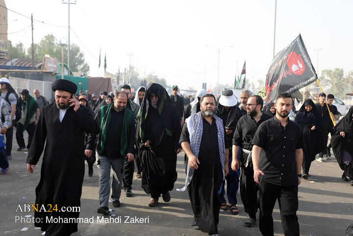 تقرير مصور/ حضور الأمين العام للمجمع العالمي لأهل البيت (ع) في مسيرة الأربعين الحسينية