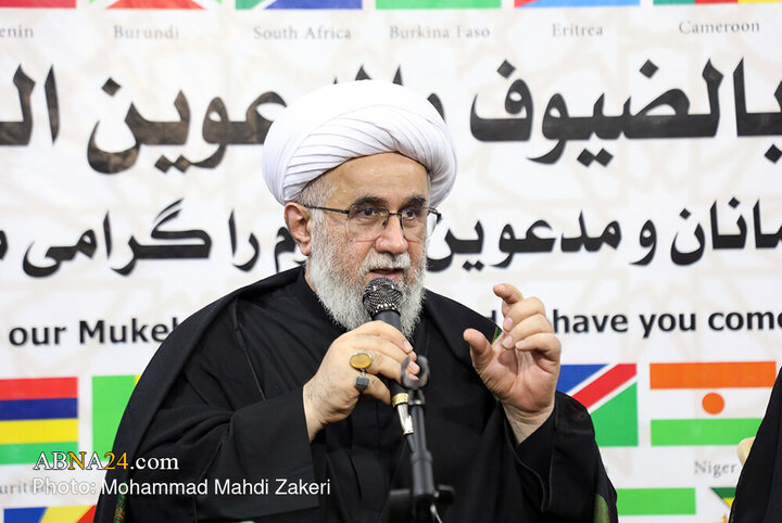 تقرير مصور/ زيارة الأمين العام لموكب عشّاق الحسين من أبناء القارة الإفريقية في طريق النجف إلى كربلاء