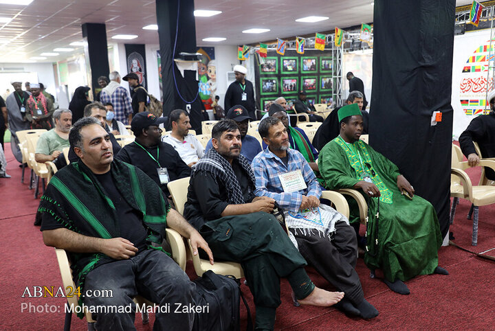 تقرير مصور/ زيارة الأمين العام لموكب عشّاق الحسين من أبناء القارة الإفريقية في طريق النجف إلى كربلاء