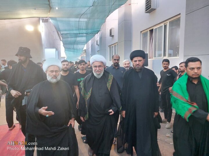 تقرير مصور/ حضور الأمين العام للمجمع العالمي لأهل البيت (ع) في موكب شيعة باكستان على طريق الحسين (ع)