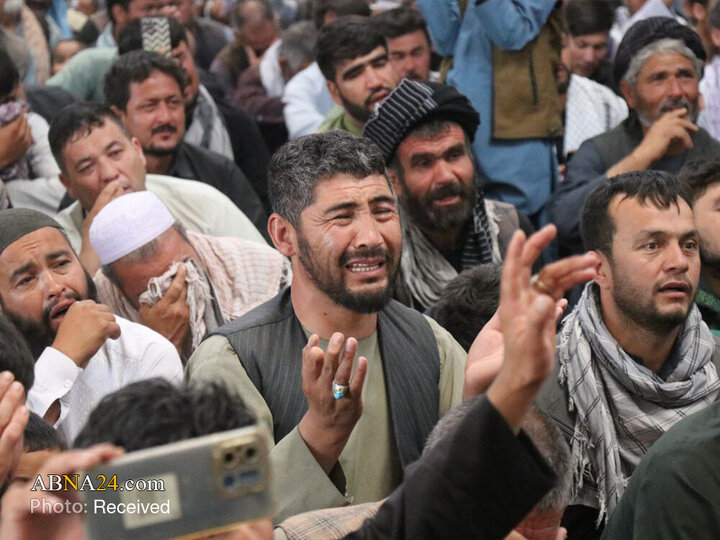 گزارش تصویری | راهپیمایی هزاران نفر به سمت حرم امام‌زاده یحیی(ع) شهر سرپل افغانستان در اربعین