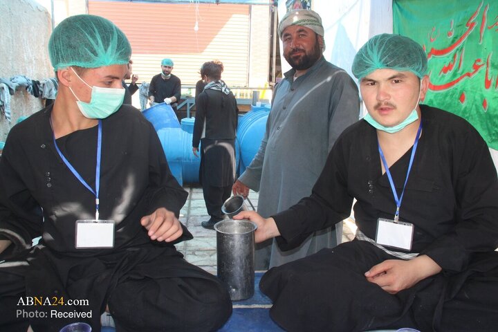 گزارش تصویری | راهپیمایی هزاران نفر به سمت حرم امام‌زاده یحیی(ع) شهر سرپل افغانستان در اربعین