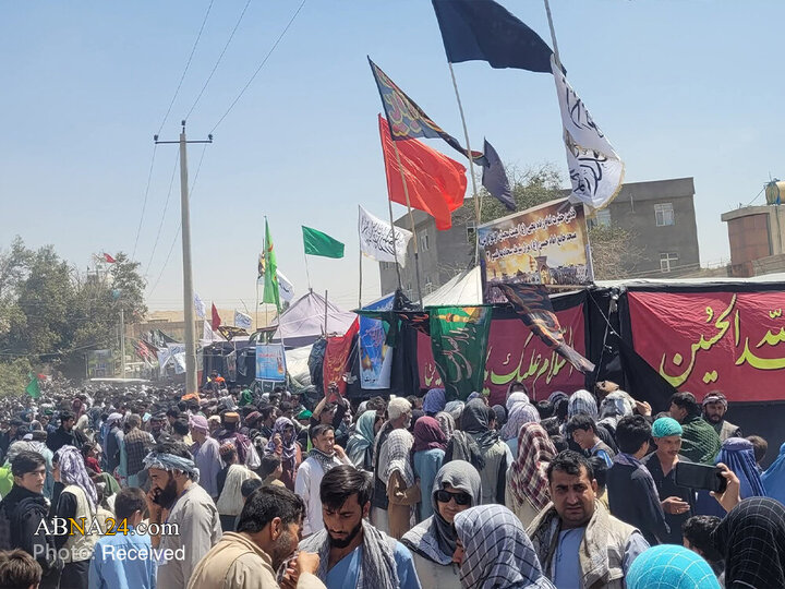 گزارش تصویری | راهپیمایی هزاران نفر به سمت حرم امام‌زاده یحیی(ع) شهر سرپل افغانستان در اربعین