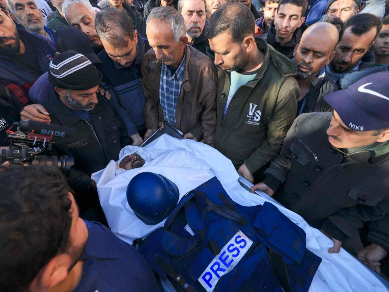 استهداف الصحفيين الفلسطينيين في غزة… حرب على الحقيقة وصمت دولي مخزٍ