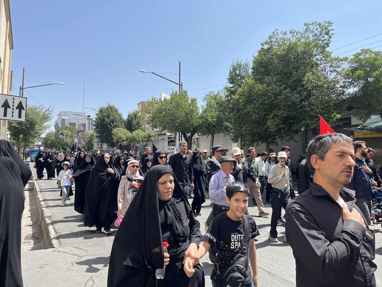 Bêaramiya evîndarên Hezretî Huseyîn bo Kerbelayê; Îran di şînê de ye