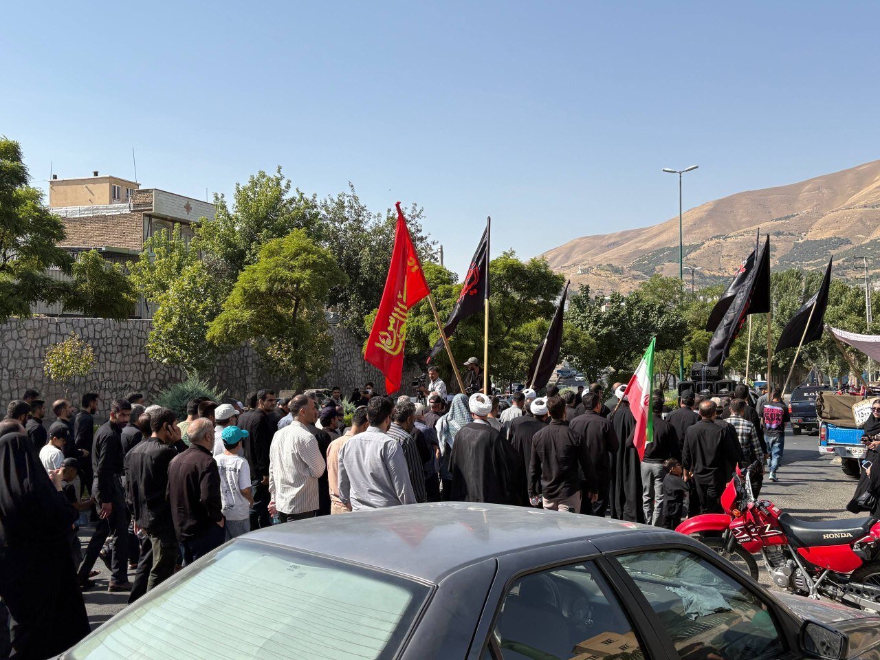 Bêaramiya evîndarên Hezretî Huseyîn bo Kerbelayê; Îran di şînê de ye