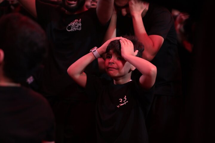 تقرير مصور/ كربلاء.. الابواب العشرة لضريح الامام الحسين (عليه السلام) تستقبل الملايين