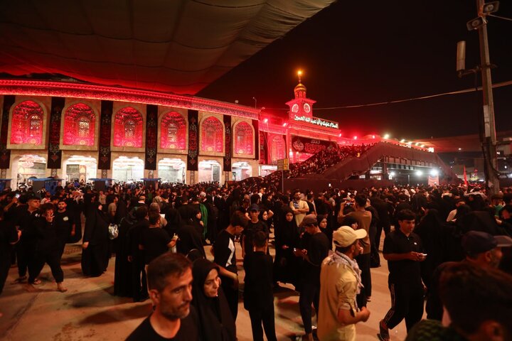 تقرير مصور/ كربلاء.. الابواب العشرة لضريح الامام الحسين (عليه السلام) تستقبل الملايين