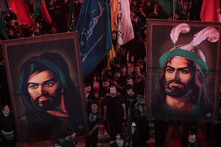 تقرير مصور/ كربلاء.. الابواب العشرة لضريح الامام الحسين (عليه السلام) تستقبل الملايين