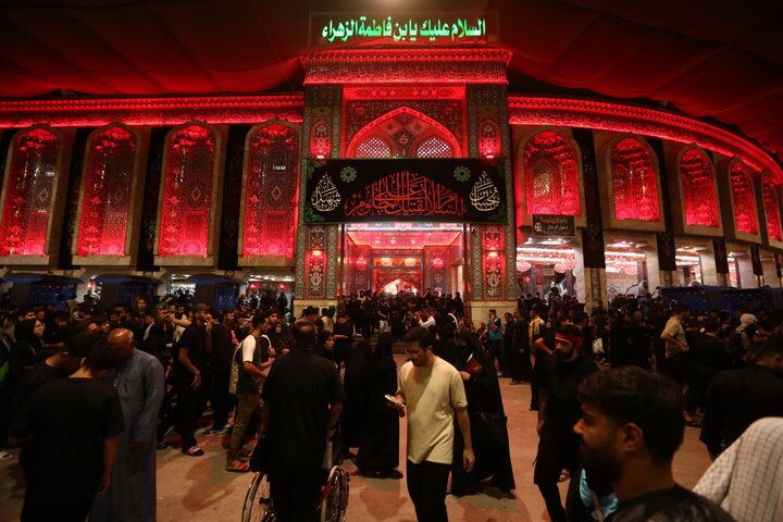 تقرير مصور/ كربلاء.. الابواب العشرة لضريح الامام الحسين (عليه السلام) تستقبل الملايين