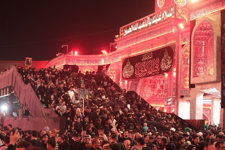 تقرير مصور/ كربلاء.. الابواب العشرة لضريح الامام الحسين (عليه السلام) تستقبل الملايين