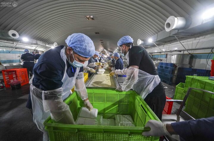 تقرير مصور/ العتبة العلويّة المقدّسة تستمرّ بضيافة زوّار الأربعين