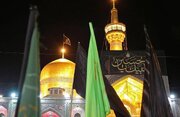 حرم الإمام الرضا (ع)؛ القِبلة الأخيرة لمن لم یحالفه الحظ بالمشارکة بمسیرة الأربعين الحسيني