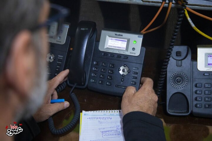Photos: Arbaeen pilgrims use telephone, IT services at Hazrat Masoumeh Mawkib