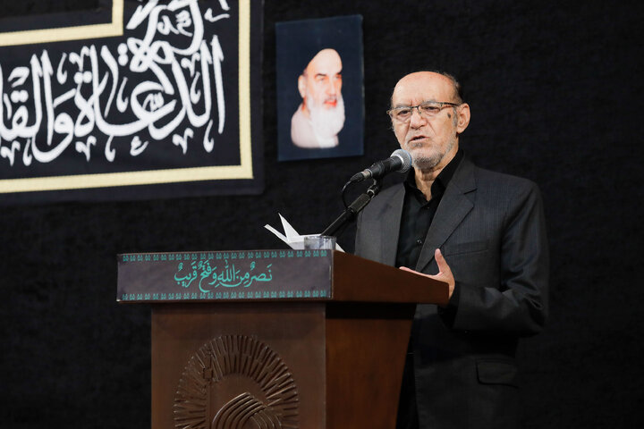 تقرير مصور/ مراسم عزاء یوم الأربعین الحسیني في الحرم الرضوي الشریف