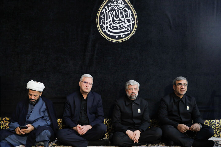 تقرير مصور/ مراسم عزاء یوم الأربعین الحسیني في الحرم الرضوي الشریف