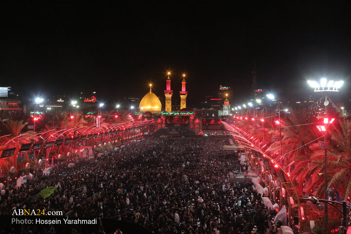 تقرير مصور/ أجواء حرم الإمام الحسين (ع) وأخيه العباس في ليلة الأربعين بمدينة كربلاء المقدسة