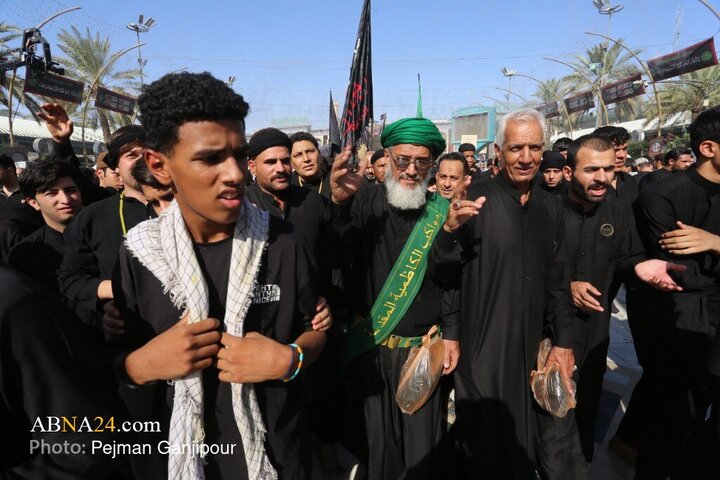 تقرير مصور/ قراءة دعاء زيارة الأربعين للإمام الحسين(ع) في حرمه الطاهر