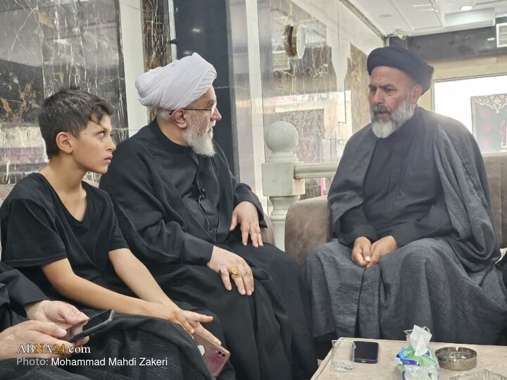 گزارش تصویری | دیدار علما و نخبگان کشورهای مختلف با دبیرکل مجمع جهانی اهل‌بیت(ع) در کربلا معلی _ ۱