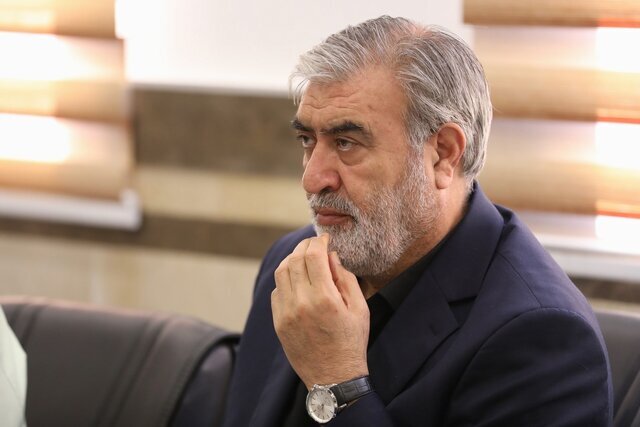 برخی قدرت‌های جهانی تاب تحمل نقش‌آفرینی مؤثر مردم را ندارند