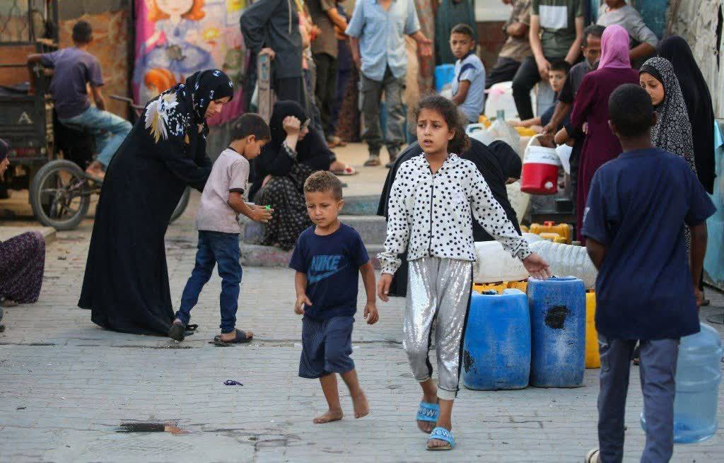 دو ارب مسلمانوں کی آنکھوں کے سامنے؛ غزہ شہر سے فلسطینی باشندوں کی جبری نقل مکانی کا آغاز