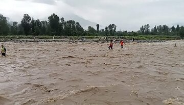 کے پی میں سیلاب کی تباہ کاریاں، لاشیں نکالنے کا سلسلہ جاری، بونیر میں 190 افراد کی نماز جنازہ / تابوت کم پڑگئے