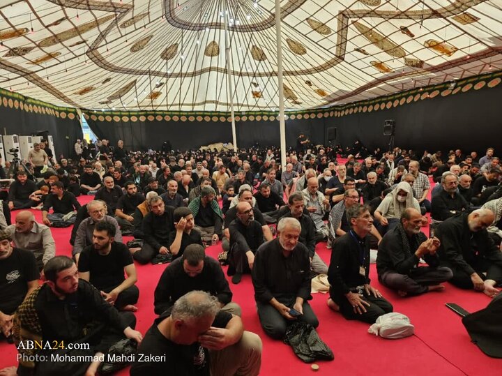 تقرير مصور/ الأمين العام للمجمع العالمي لأهل البيت (ع) يحضر في موكب المحسنين بمدينة كربلا ويلقي كلمة