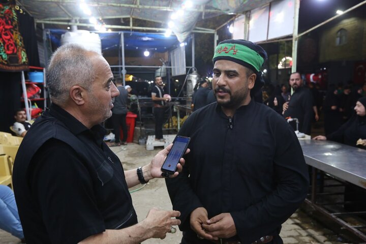 تقرير مصور/ من ديالى.. موكب "صاحبة الضلع المكسور" يخدم زوار الأربعين ويساعدون الفقراء في كربلاء