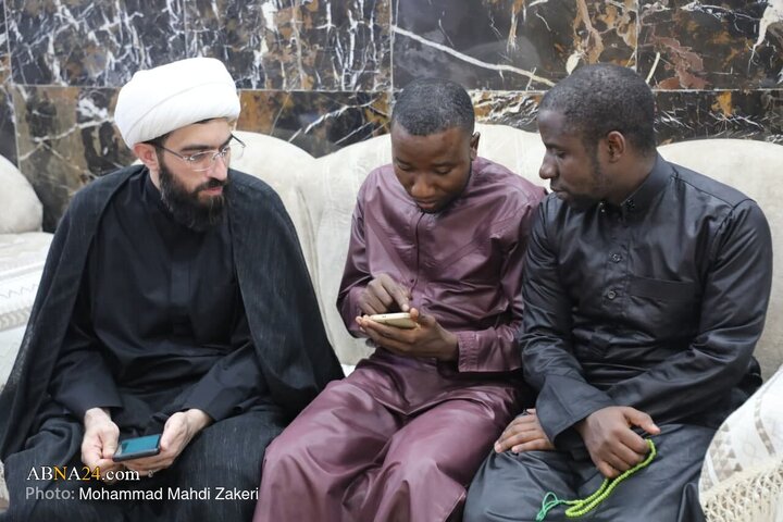 تقرير مصور/ لقاء علماء ونخب من مختلف بلدان بالأمين العام للمجمع العالمي لأهل البيت (ع) في كربلاء المقدسة – 2